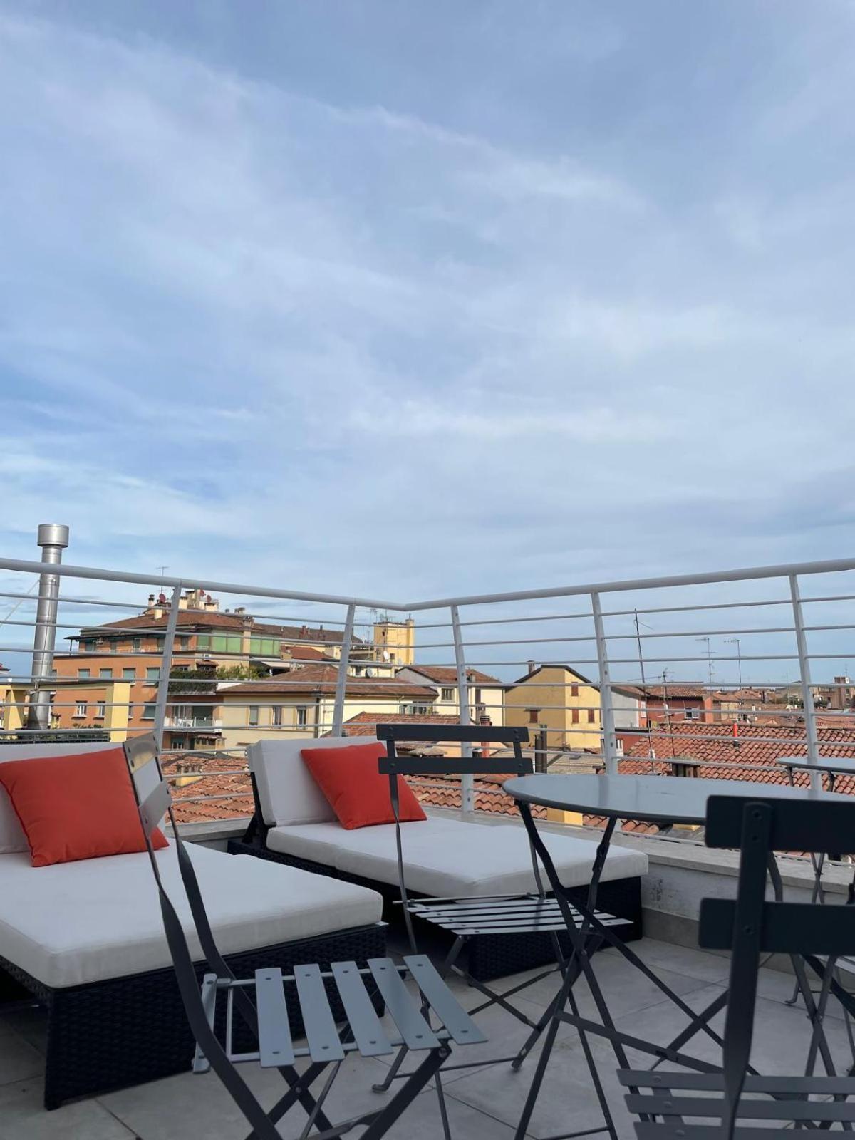 Apartamento L'Attico Dell'Edera Bolonia Exterior foto